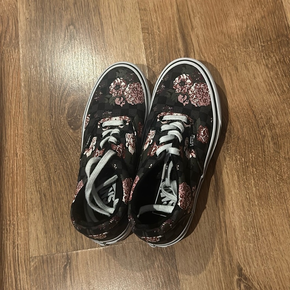 New women’s never worn floral Van shoes